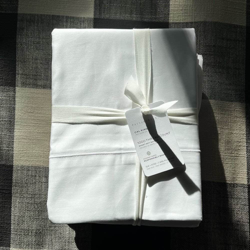 Pottery Barn Cal King 1000 Count Bed Sheet Set